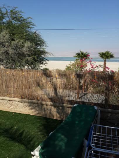 Ein Gedi Rooms Неве Зохар Екстериор снимка