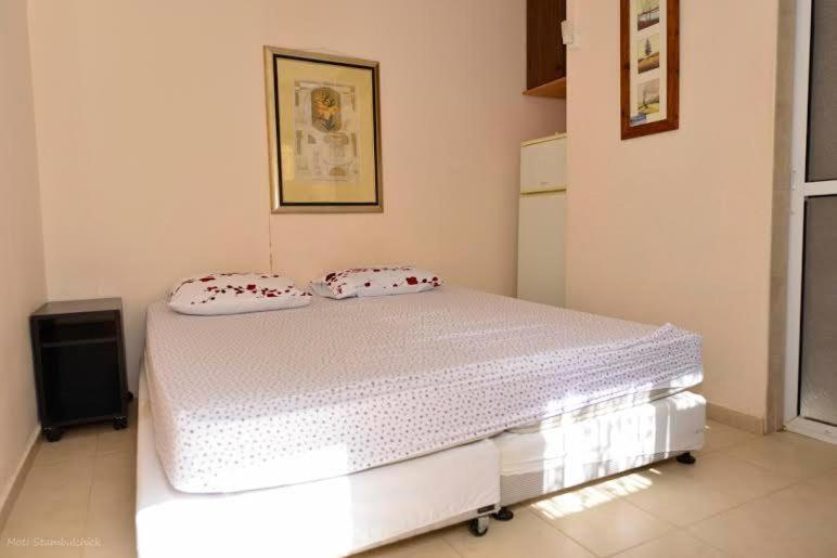 Ein Gedi Rooms Неве Зохар Екстериор снимка